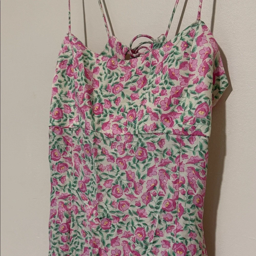 Floral Pink Spaghetti Strap Dress 🌺🌷🌸 - Picture 11 of 11